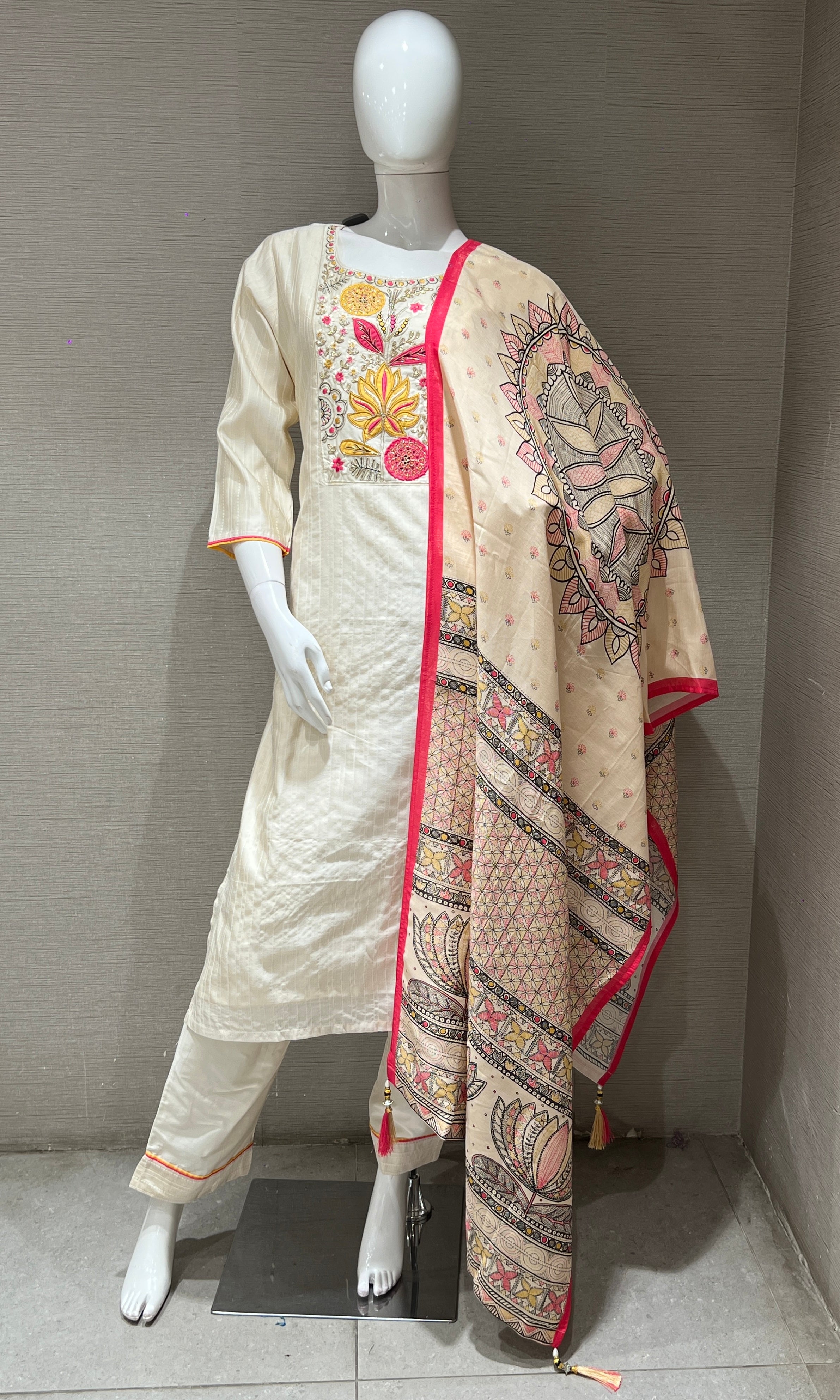 Cream Floral Embroidery kurta set