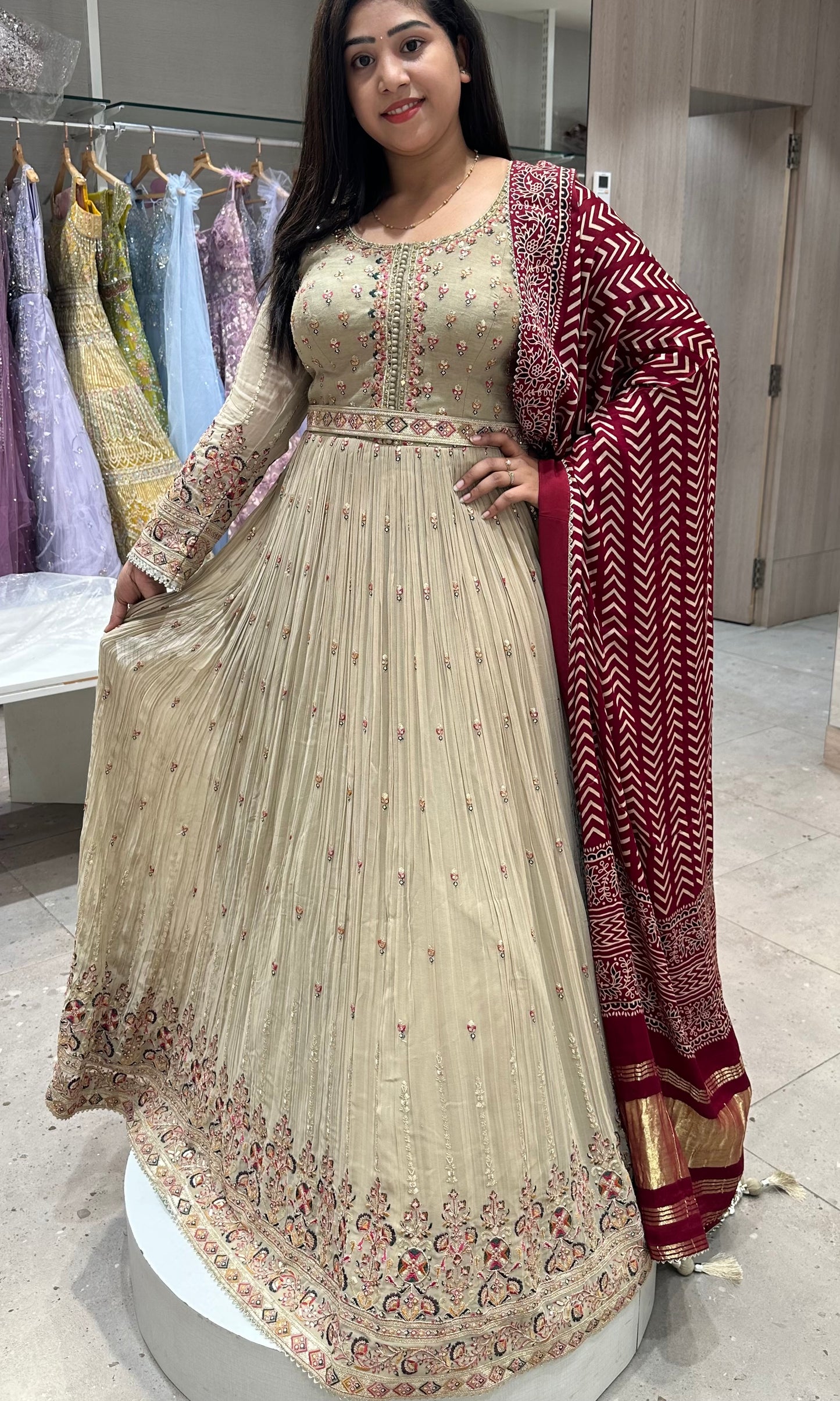 ⚜️Cream long dress with pretty dupatta 👑