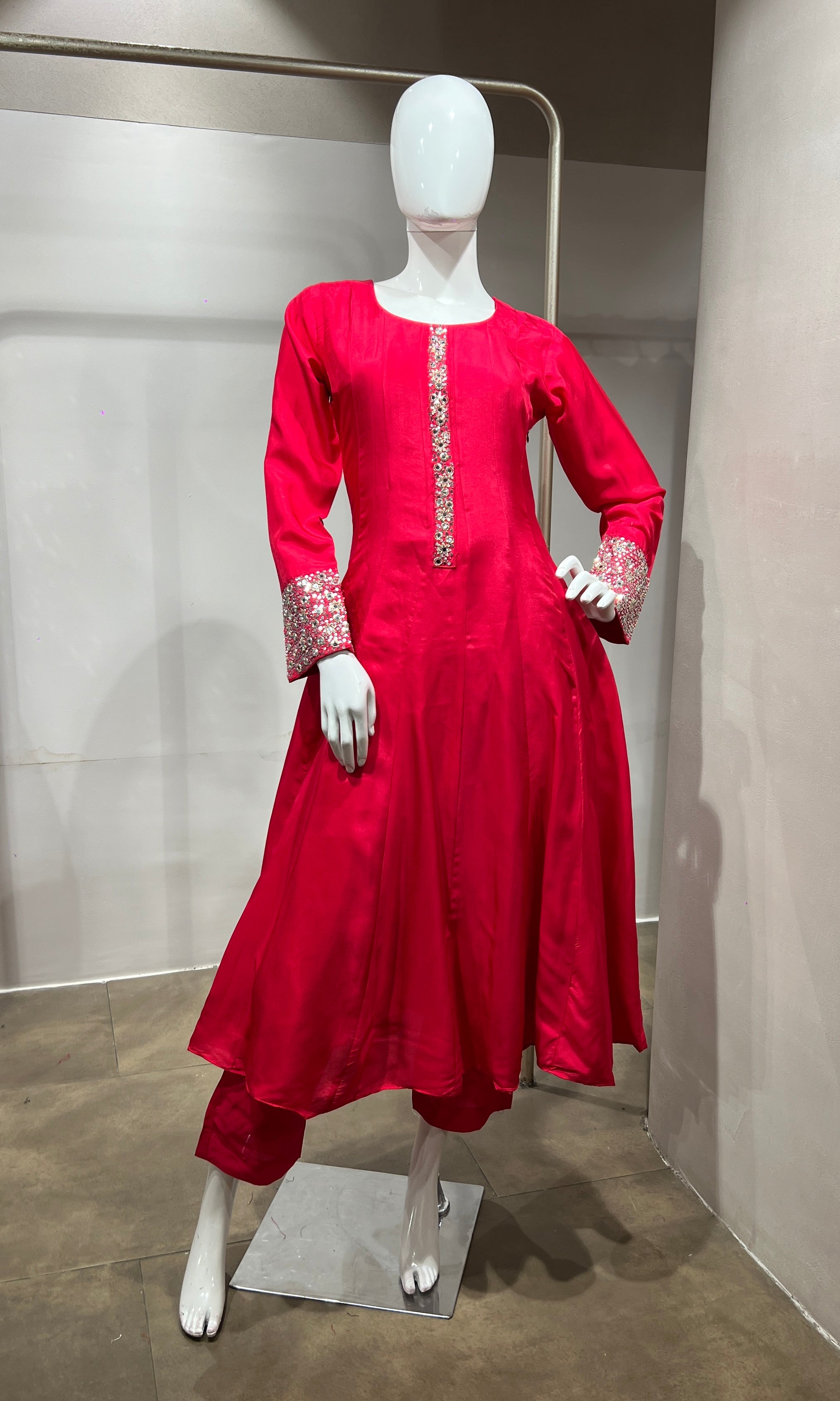 Rani Straight Kurta Set with Mirror Embroidery