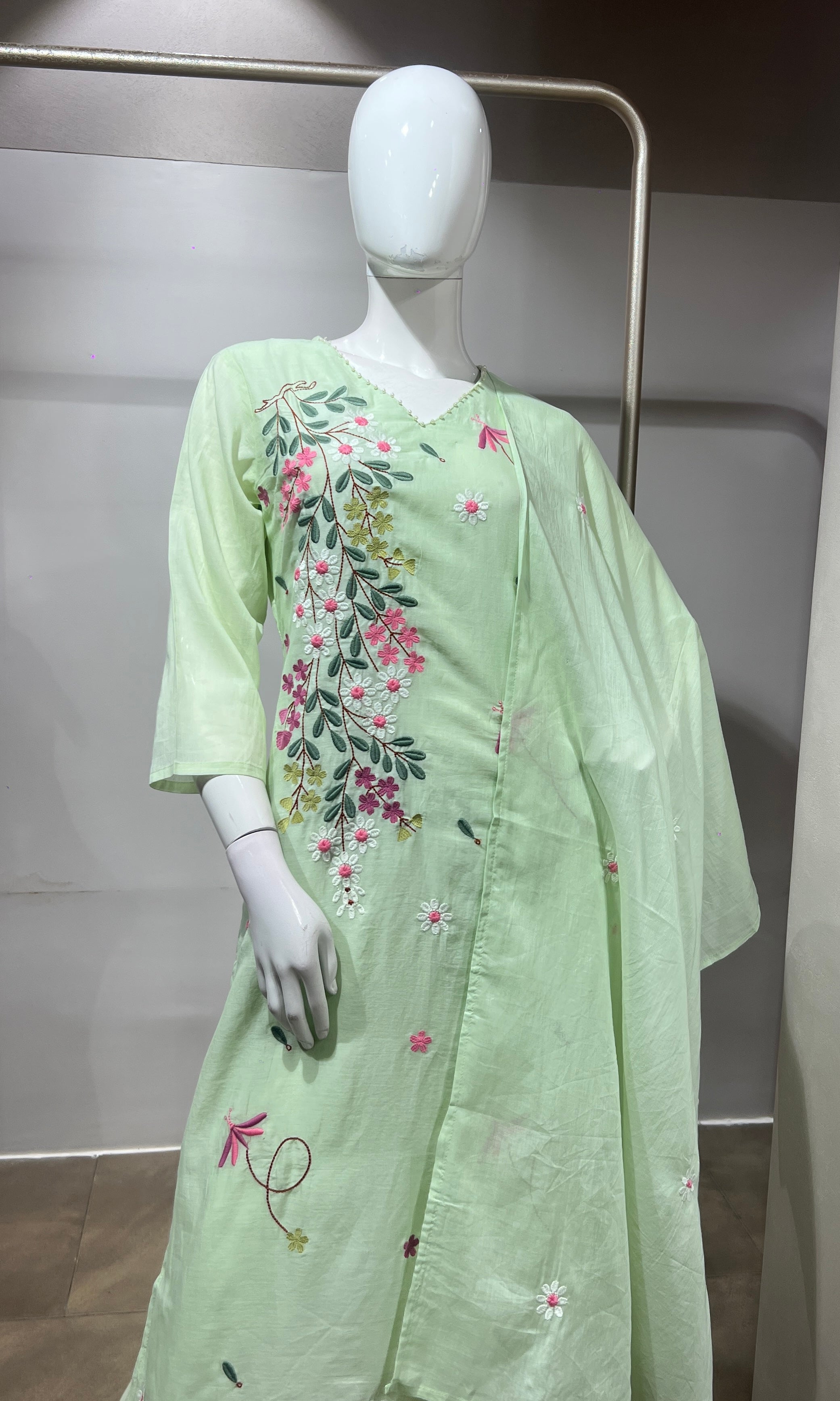 Pista green Pastel Floral Embroidered Kurta Set with Dupatta
