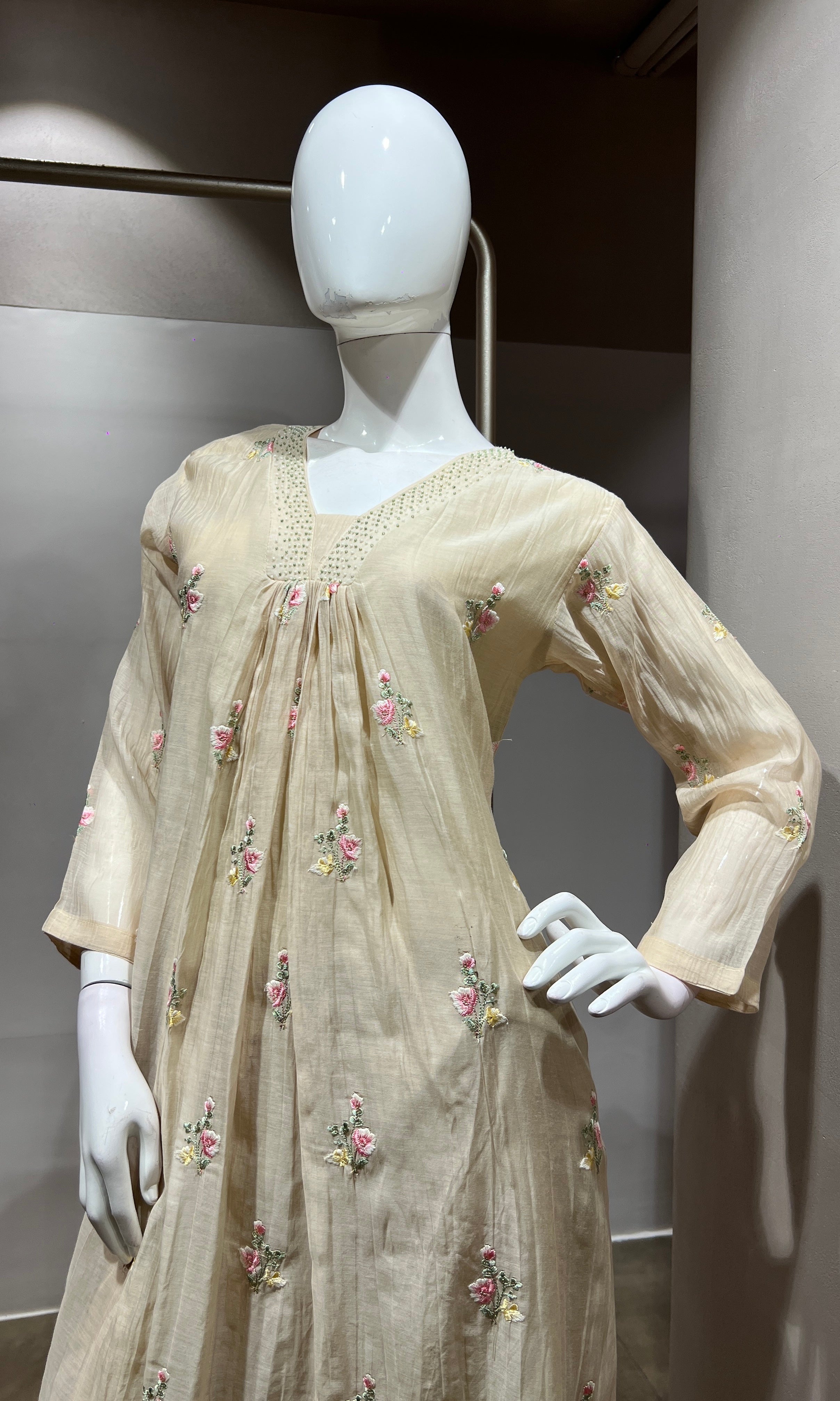 Cream Floral Embroidered Kurta Set with Dupatta