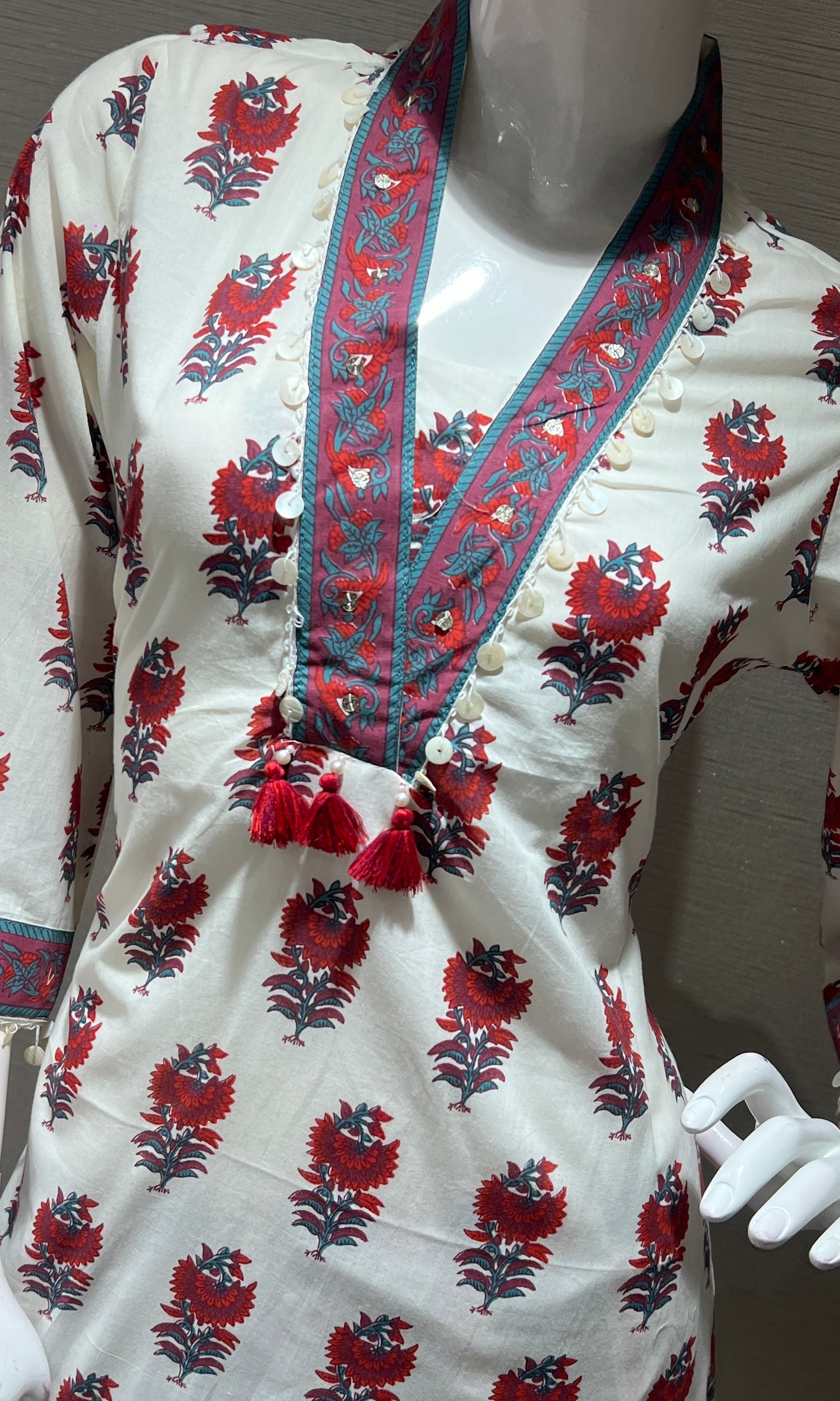 White A LINE kurta set