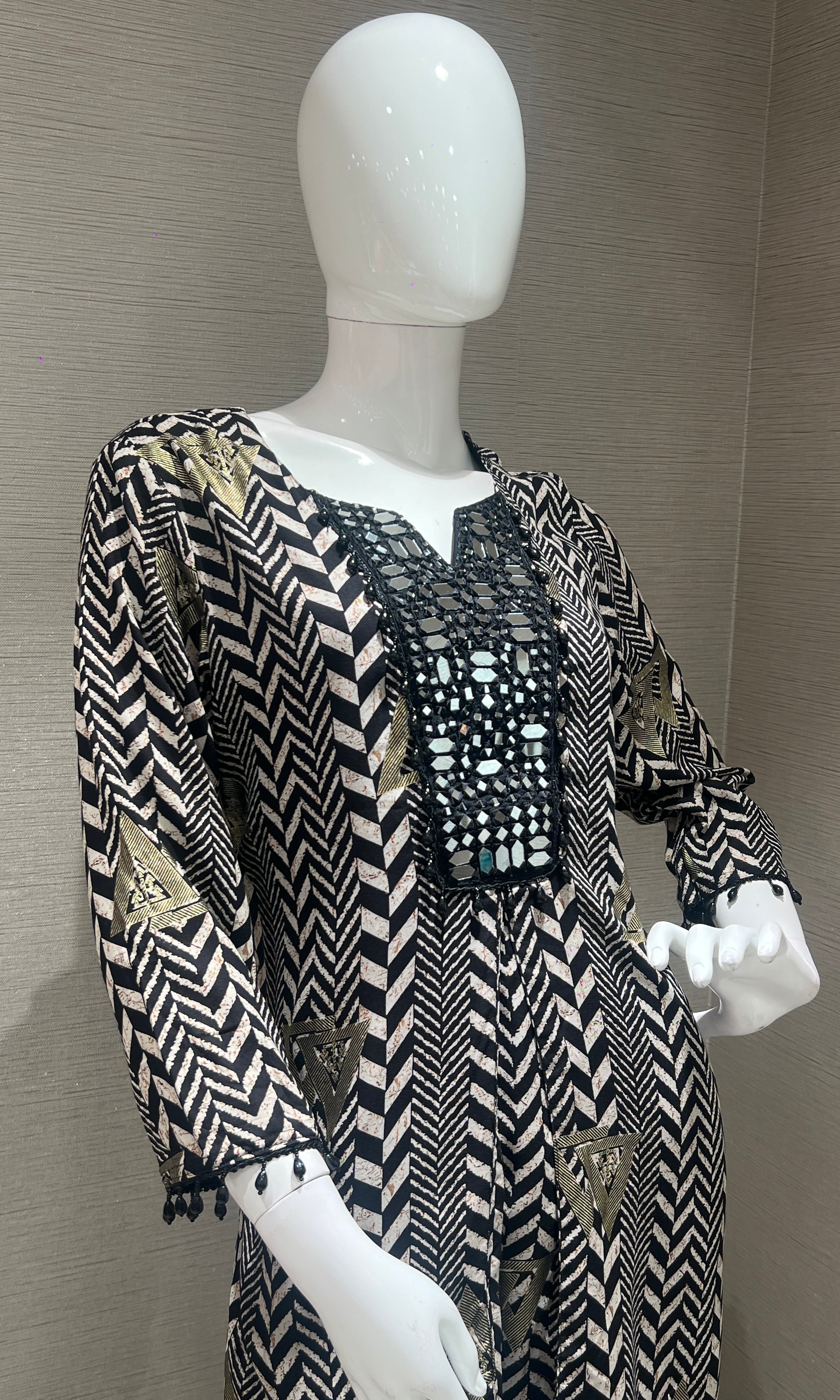 Black and White Geometric Print cord set