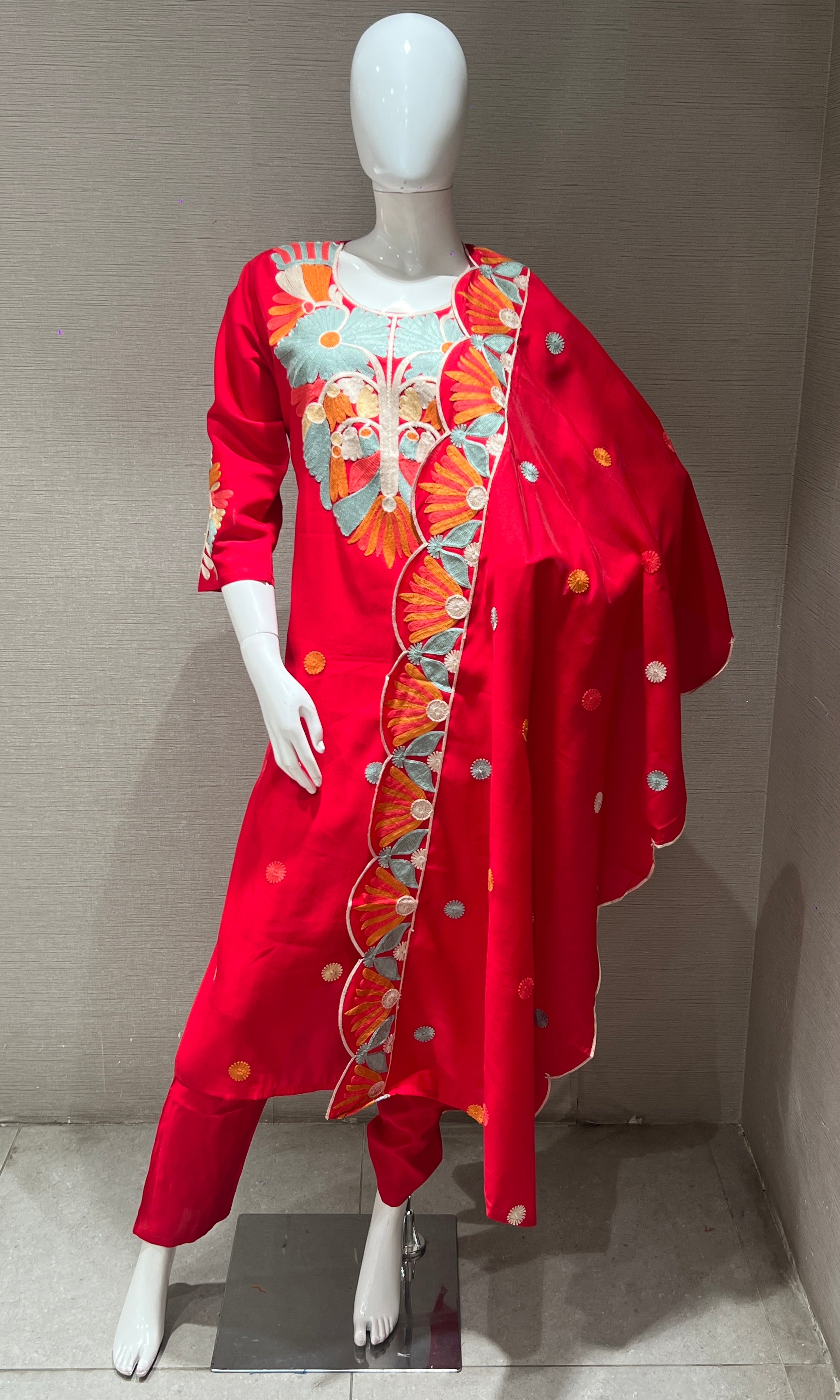 pink embroidered kurta set