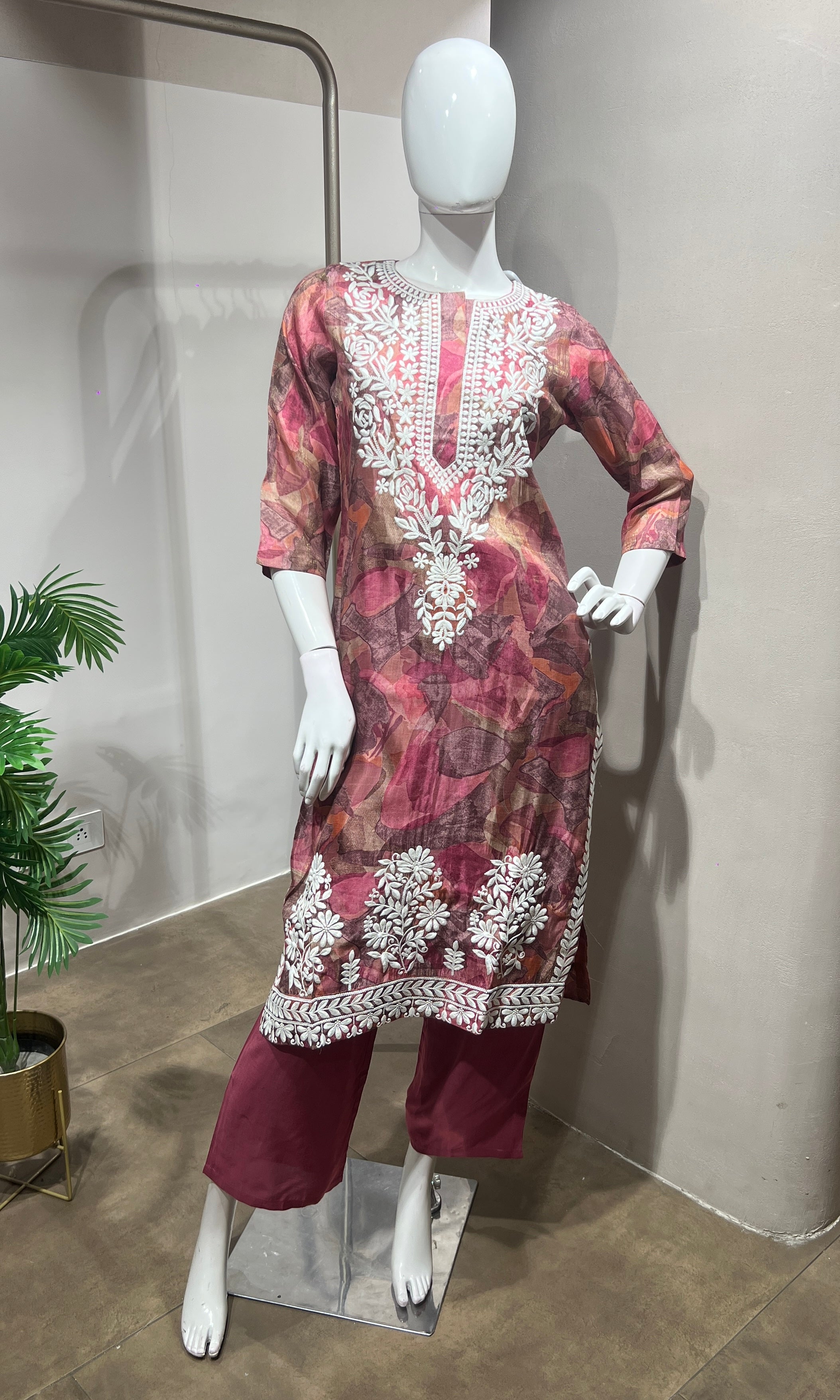 Pink intricate white floral embroidery kurta set