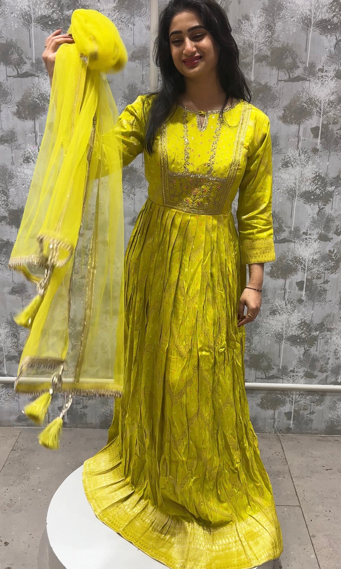 Green Heavy Gold Work Anarkali Pant/Gown Style Suit - Indian Heavy Anarkali  Lehenga Gowns Sharara Sarees Pakistani Dresses in USA/UK/Canada/UAE -  IndiaBoulevard