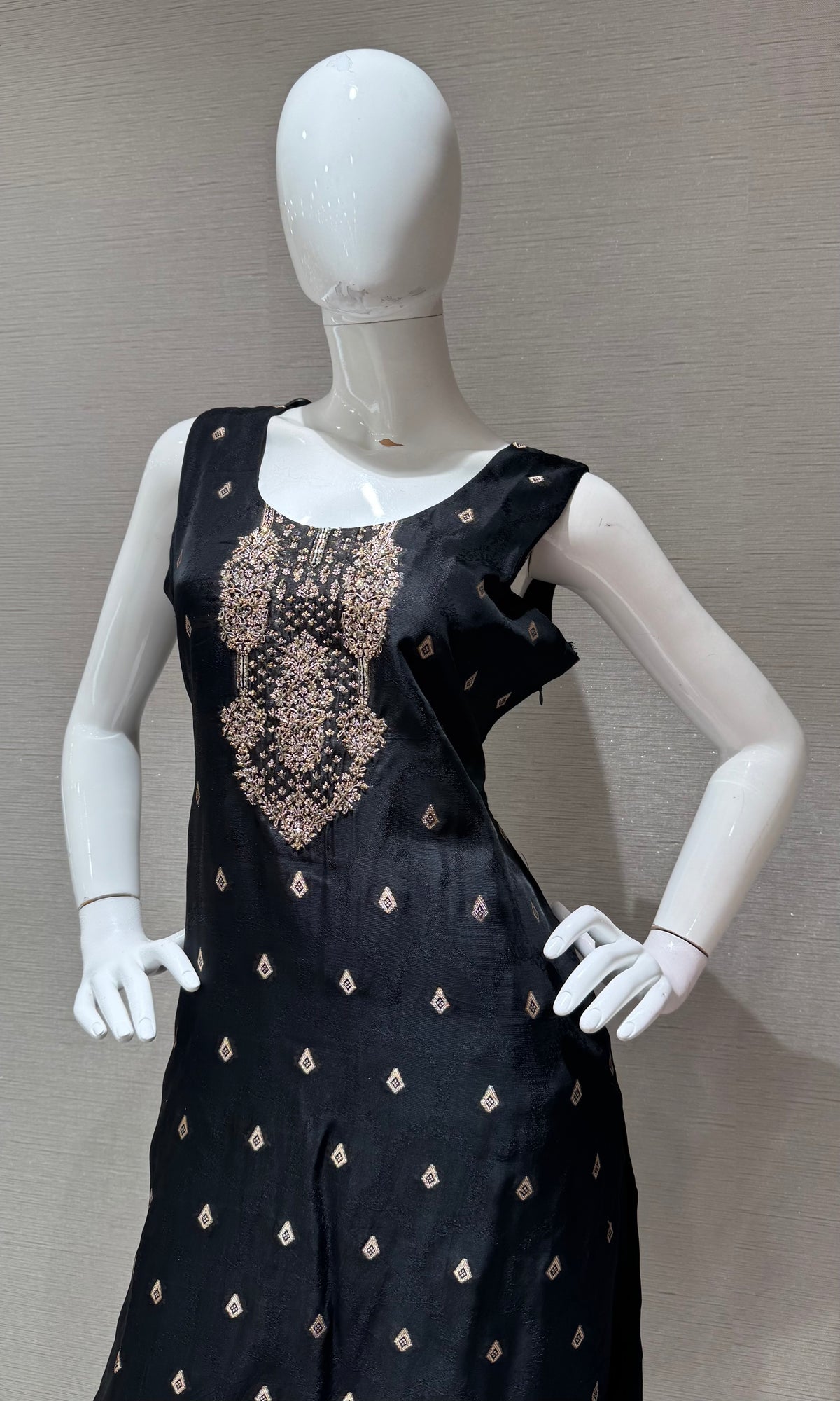 Black & Gold Banarasi silk Kurta Set with Dupatta
