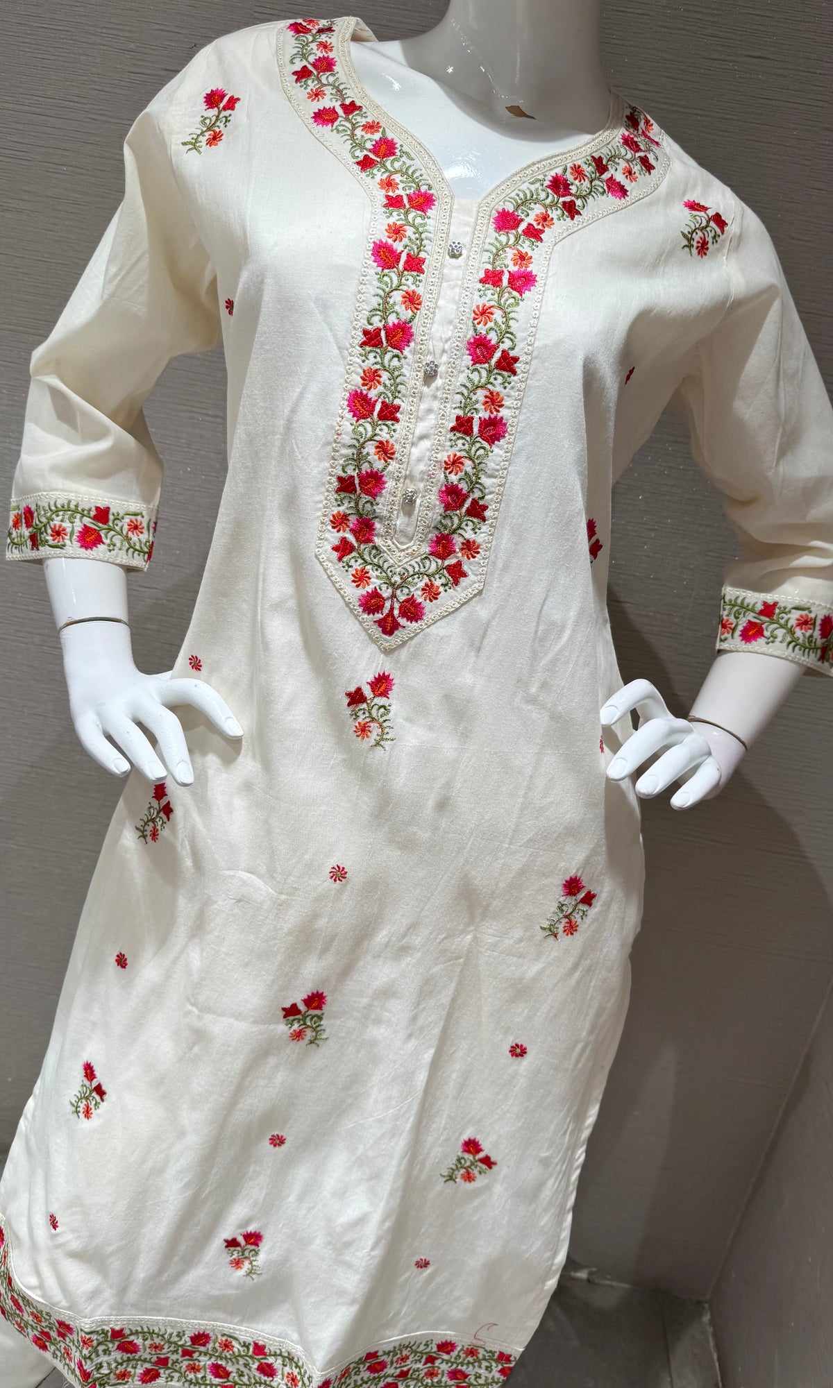 Cream Mul Chanderi Kurta Set with Red & Green Embroidery